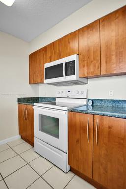 Picture of 1200 Brickell Bay Dr # 2821, Miami, FL 33131