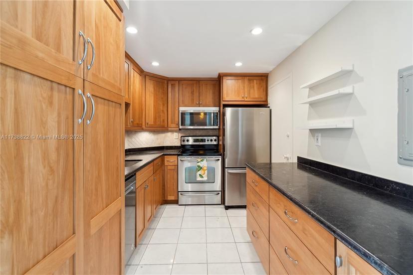 Picture of 500 Bayview Dr # 1419, Sunny Isles Beach FL 33160