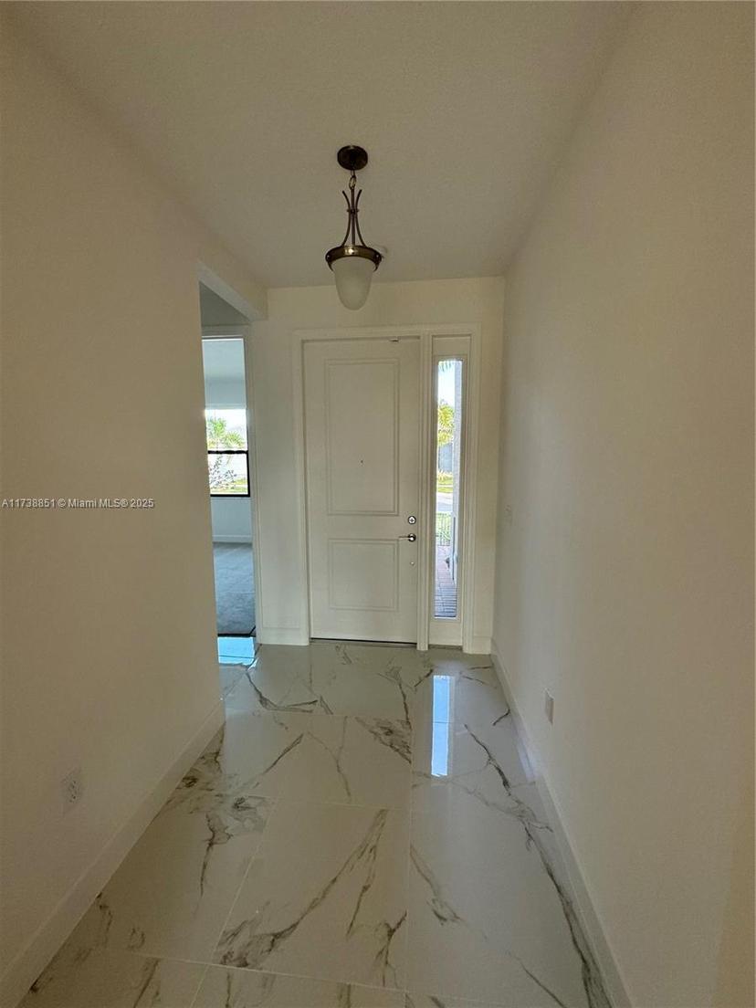 Picture of 12612 SW Green Creek Dr, Port St. Lucie FL 34987