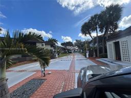 Picture of 9700 SW 138 Ave # 9700, Kendall, FL 33186