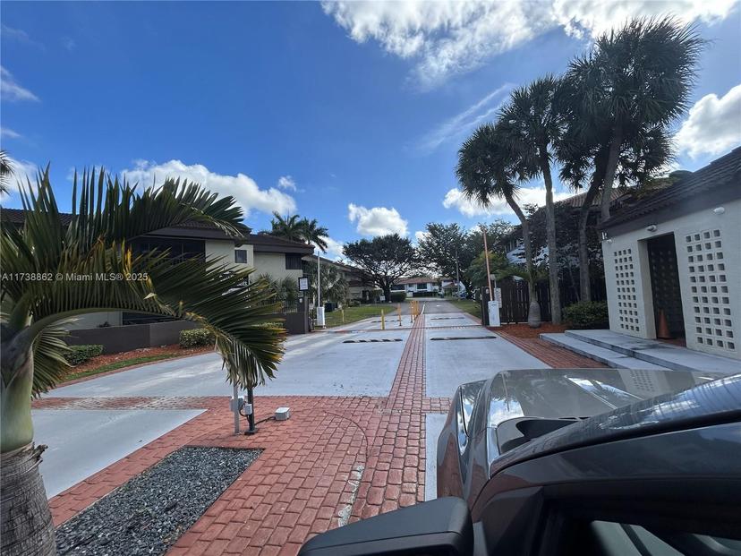 Picture of 9700 SW 138 Ave # 9700, Kendall FL 33186