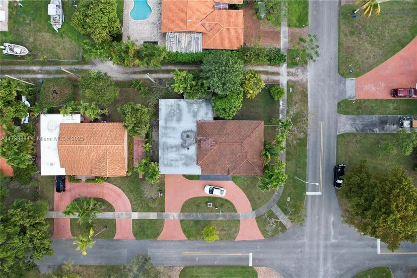 Picture of 901 Apache St, Miami Springs FL 33166