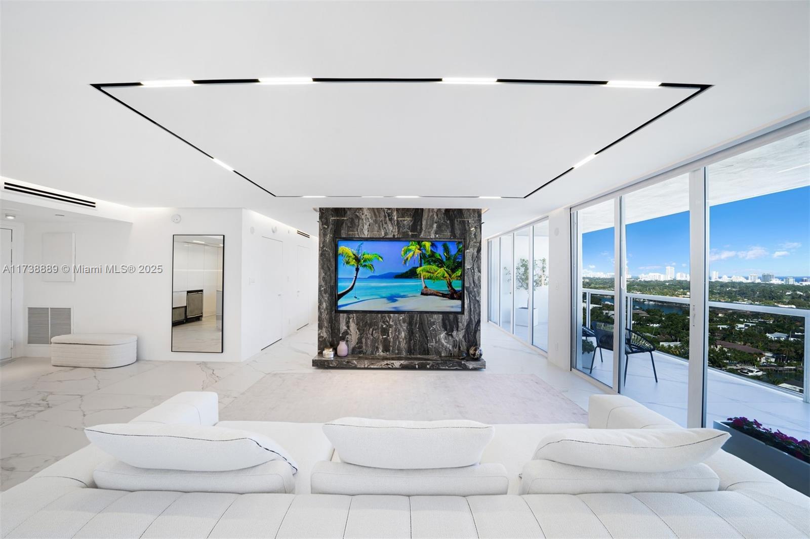 Picture of 1900 Sunset Harbour Dr # 2211, Miami Beach, FL 33139