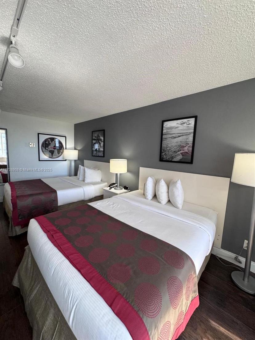 Picture of 19201 Collins Ave # 704, Sunny Isles Beach FL 33160