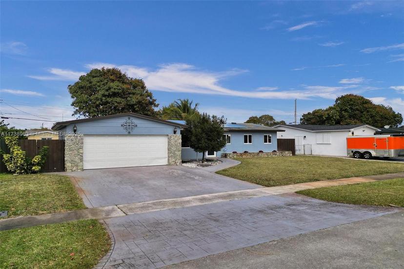 Picture of 7711 NW 5Th St, Pembroke Pines FL 33024