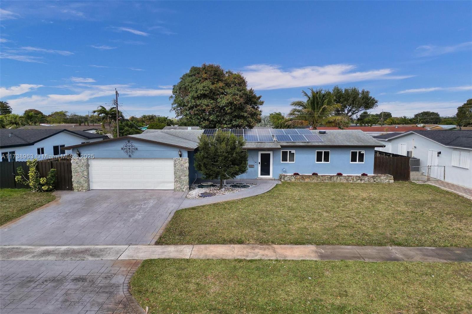 Picture of 7711 NW 5Th St, Pembroke Pines, FL 33024