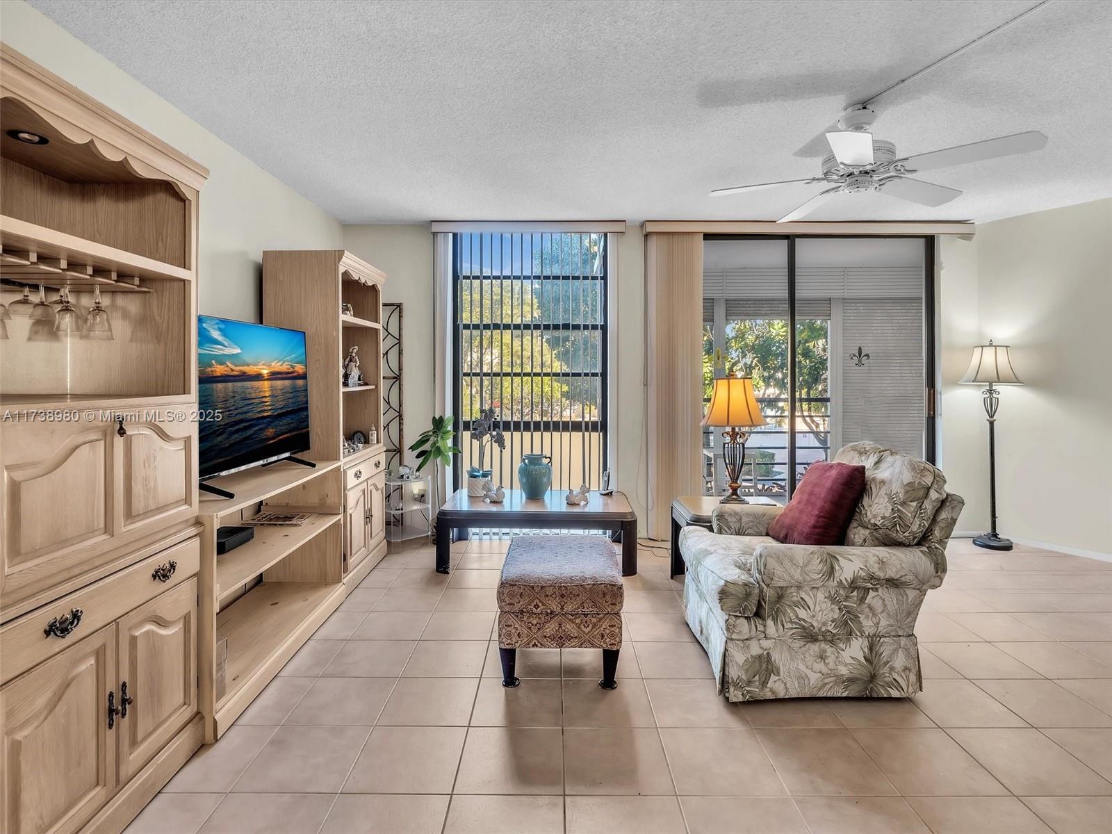 Picture of 20400 W Country Club Dr # 215, Aventura, FL 33180