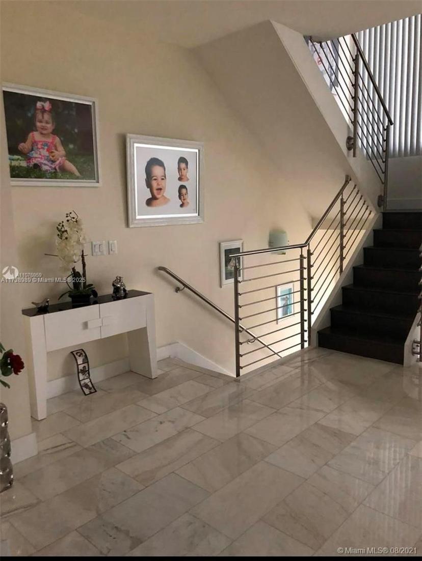 Picture of 6610 NW 105Th Ave # 1, Doral FL 33178
