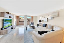 Picture of 90 Alton Rd # 301, Miami Beach, FL 33139