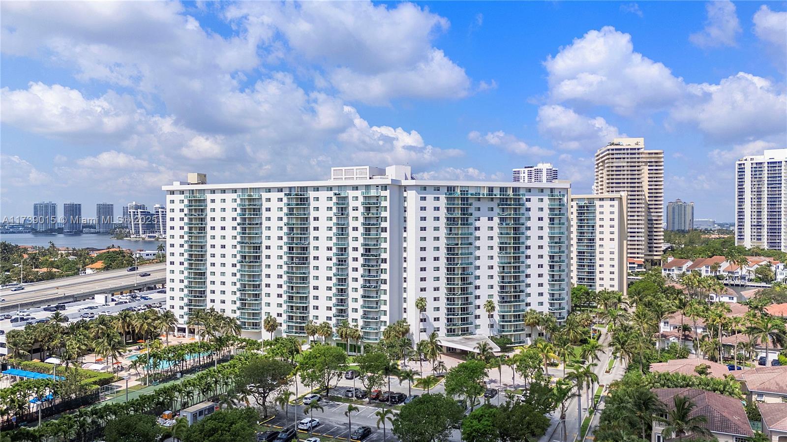 Picture of 19380 Collins Ave # 1510, Sunny Isles Beach, FL 33160