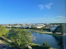 Picture of 4350 Hillcrest Dr # 812, Hollywood, FL 33021
