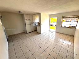Picture of 2145 Pierce St # 105, Hollywood, FL 33020