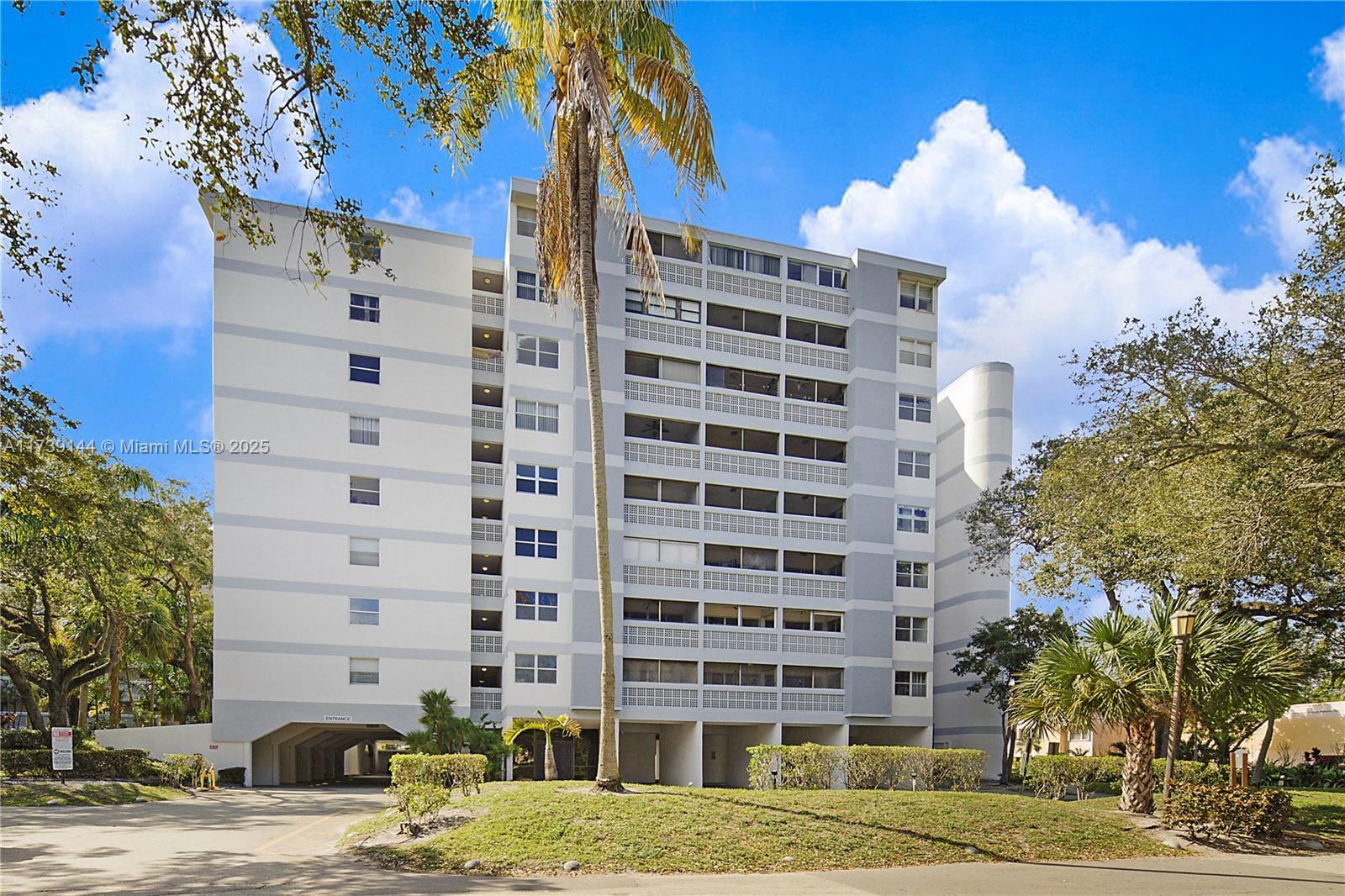 Picture of 3301 Spanish Moss Ter # 904, Lauderhill, FL 33319