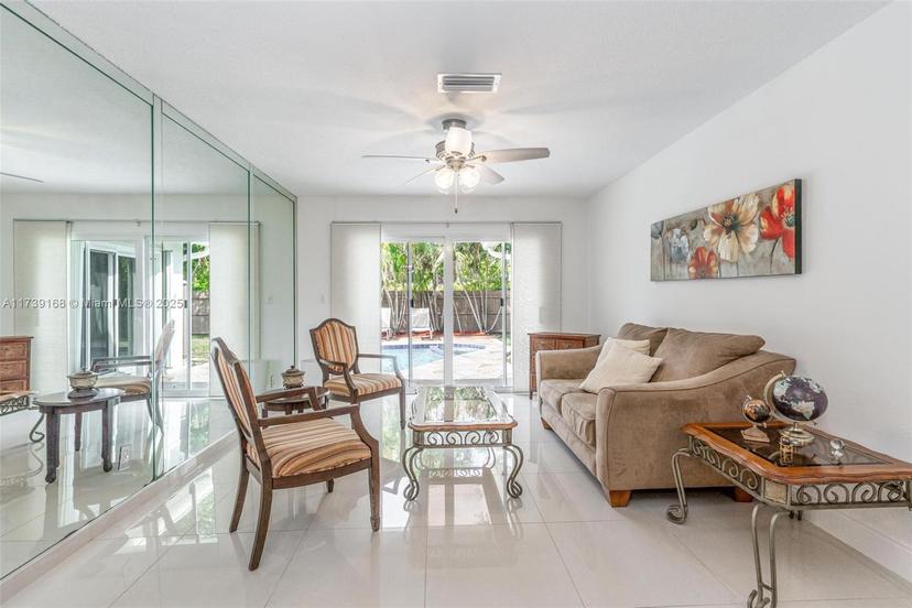 Picture of 2452 NW 98Th Ln, Coral Springs FL 33065