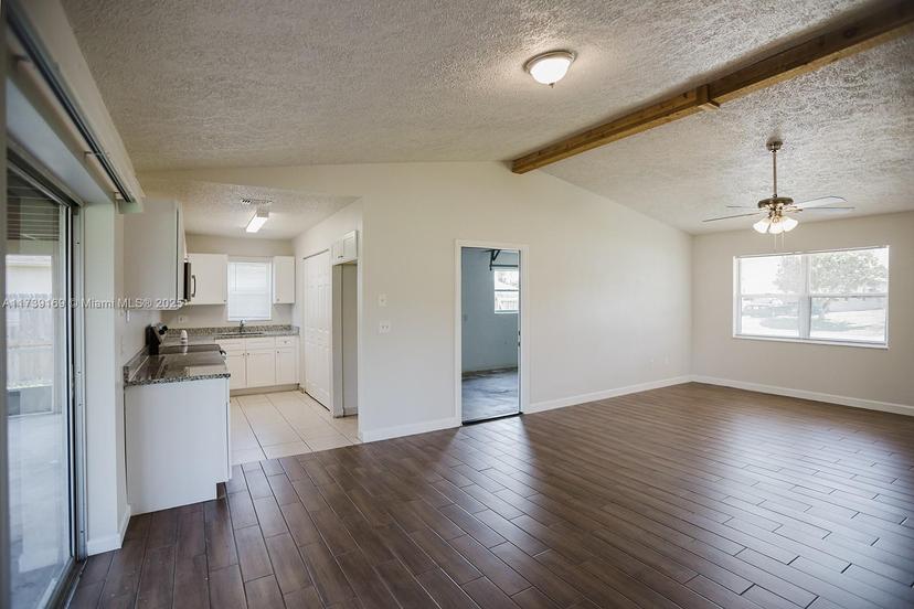 Picture of 217 NE Glentry Ave, Port St. Lucie FL 34983