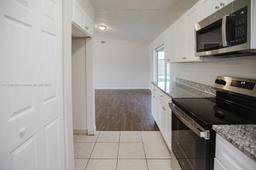 Picture of 217 NE Glentry Ave, Port St. Lucie, FL 34983
