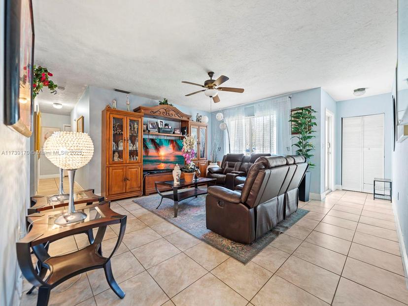 Picture of 9350 SW 165Th St, Palmetto Bay FL 33157