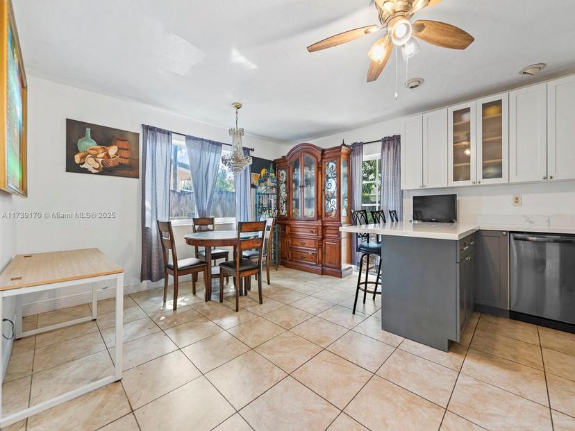 Picture of 9350 SW 165Th St, Palmetto Bay FL 33157