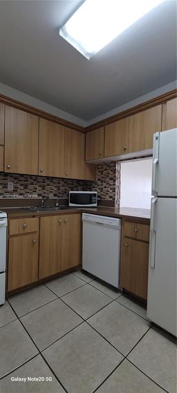 Picture of 10900 SW 104Th St # 316, Miami, FL 33176