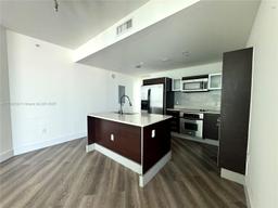 Picture of 1900 N Bayshore Dr # 2010, Miami, FL 33132