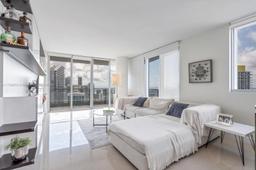 Picture of 92 SW 3Rd St # 4105, Miami, FL 33130