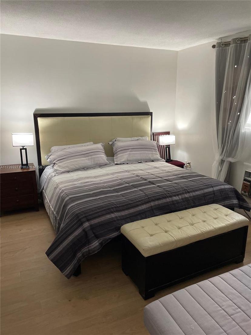 Picture of 1355 NE 167Th St # 209, Miami FL 33162