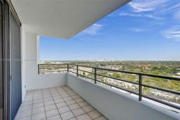 Picture of 2500 Parkview Dr # 1811, Hallandale Beach, FL 33009