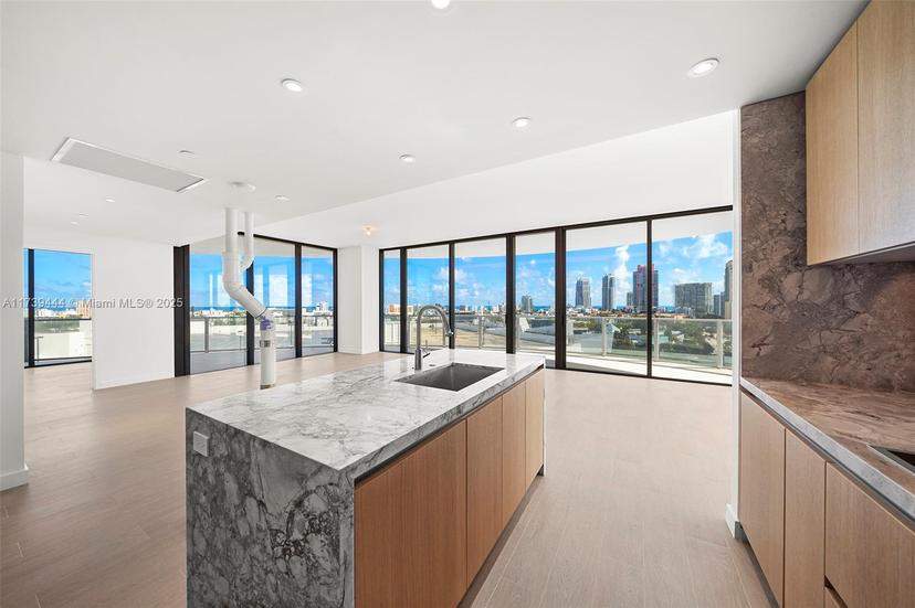 Picture of 500 Alton # 1101, Miami Beach FL 33139