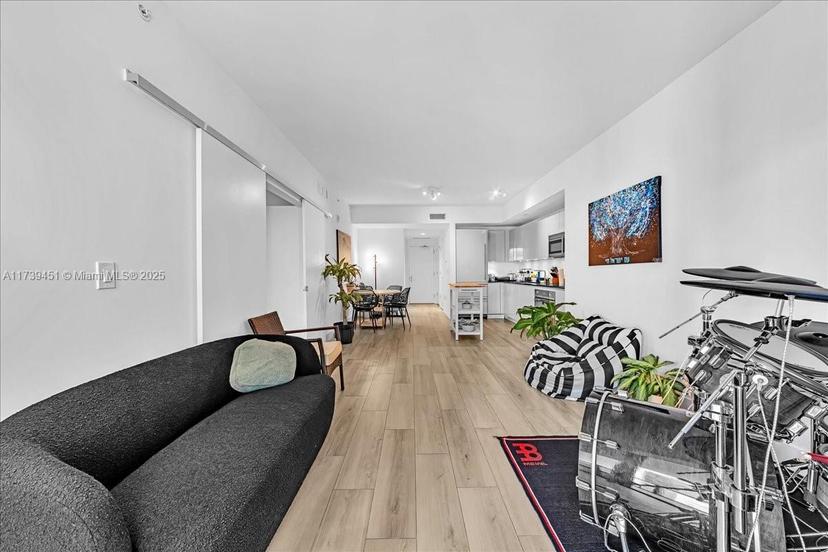 Picture of 1010 Brickell Ave # 2208, Miami FL 33131
