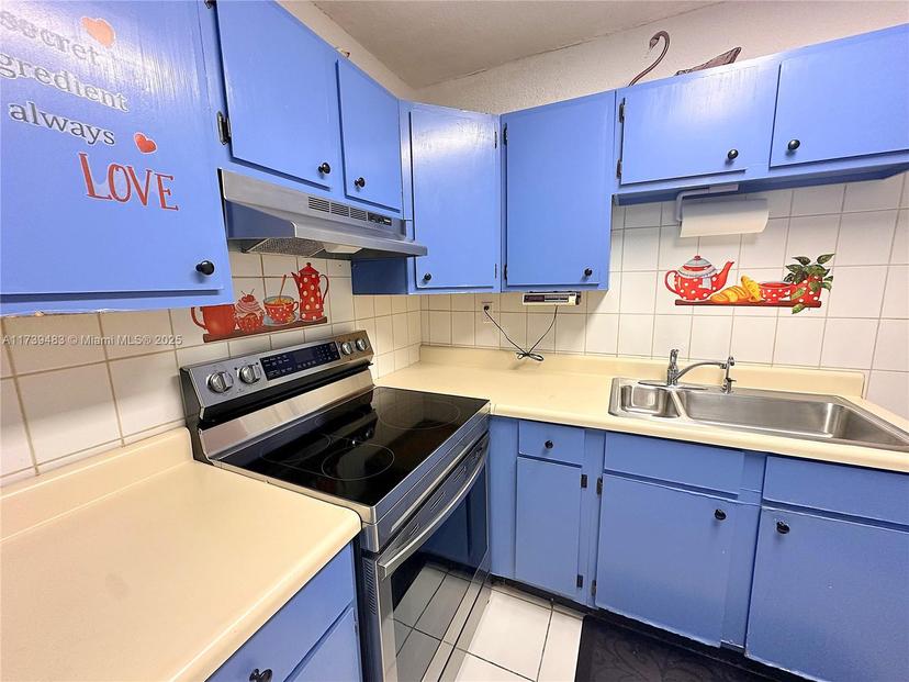 Picture of 16790 NE 14Th Ave # 312, Miami FL 33162
