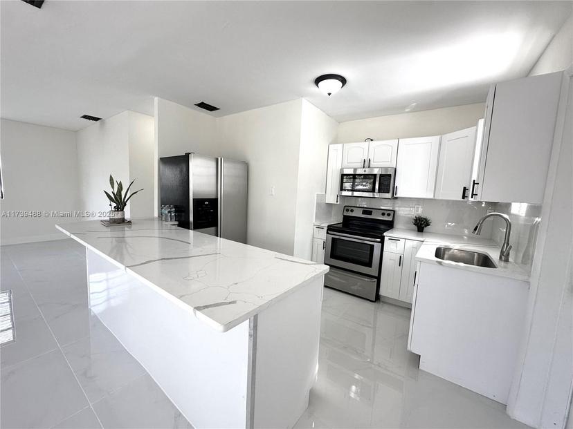 Picture of 2932 NW 58Th St, Miami FL 33142