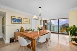 Picture of 801 N Venetian Dr # 201, Miami, FL 33139