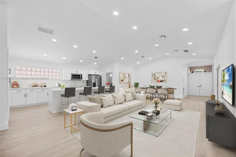Picture of 9926 Harbour Lake Cir, Boynton Beach FL 33437