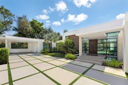 Picture of 6830 SW 104Th St, Pinecrest, FL 33156