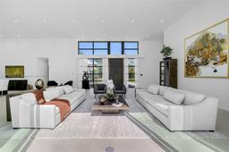 Picture of 6830 SW 104Th St, Pinecrest, FL 33156