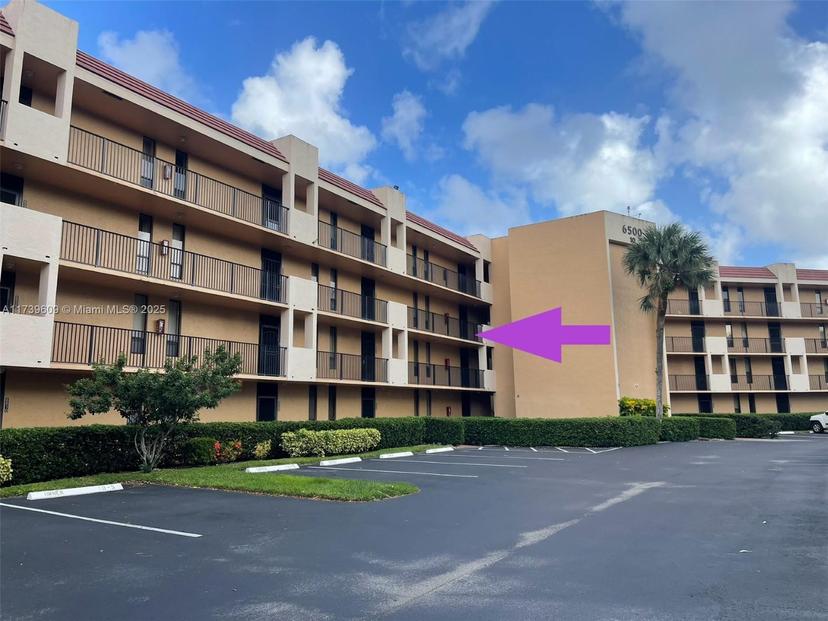 Picture of 6531 Coral Lake Dr # 307, Margate FL 33063