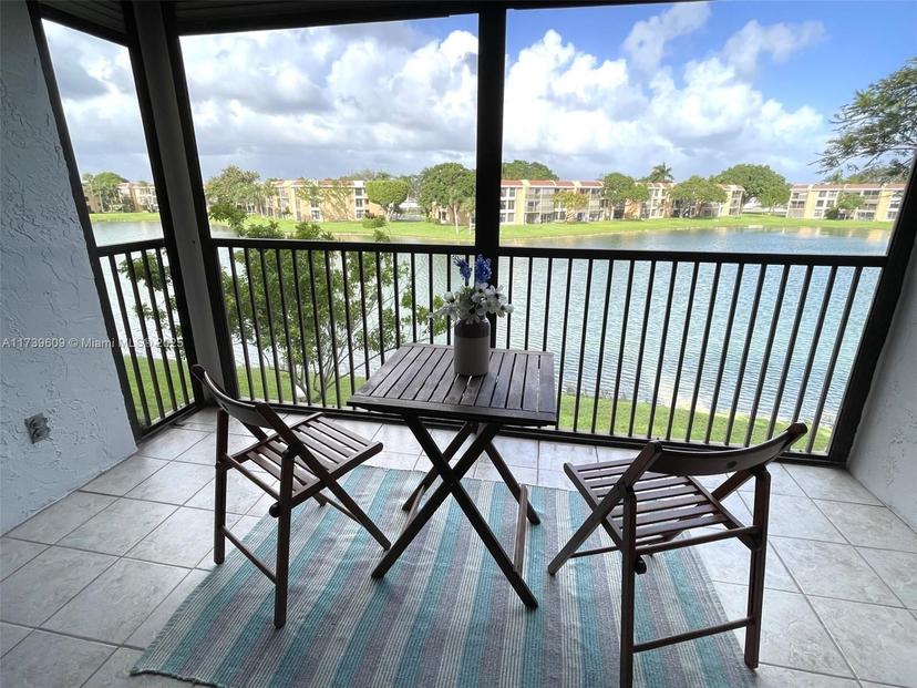 Picture of 6531 Coral Lake Dr # 307, Margate FL 33063