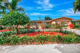 Picture of 1720 NW 85Th Way, Pembroke Pines, FL 33024