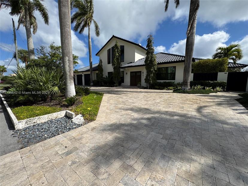 Picture of 4000 NE 23Rd Ave, Lighthouse Point FL 33064