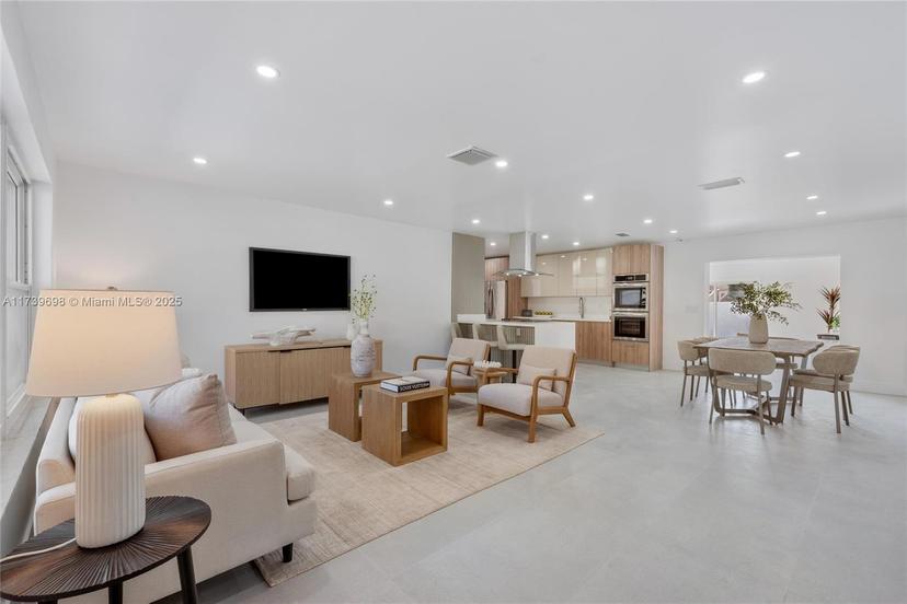 Picture of 326 SE 3Rd St, Dania Beach FL 33004