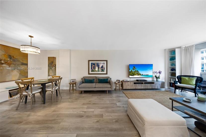 Picture of 800 West Ave # 338, Miami Beach FL 33139