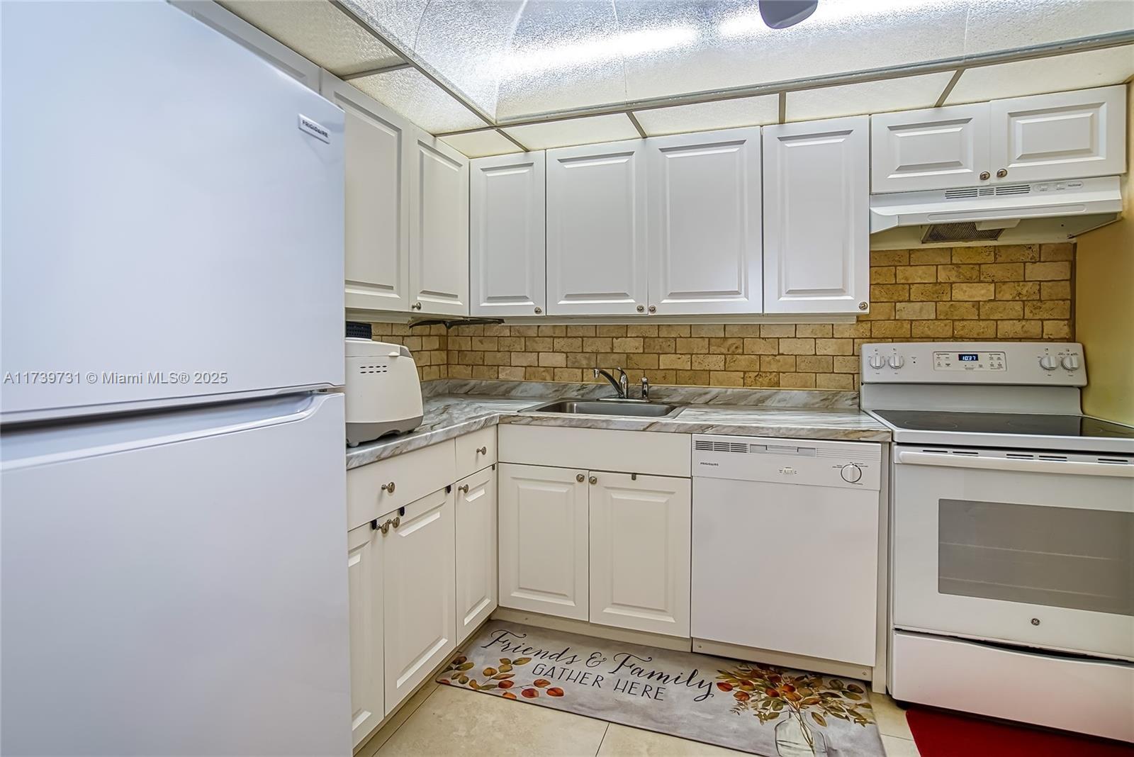 Picture of 16851 NE 23Rd Ave # A319, North Miami Beach, FL 33160