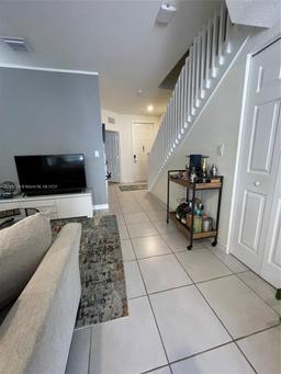 Picture of 10586 W 33Rd Ct # 10586, Hialeah, FL 33018