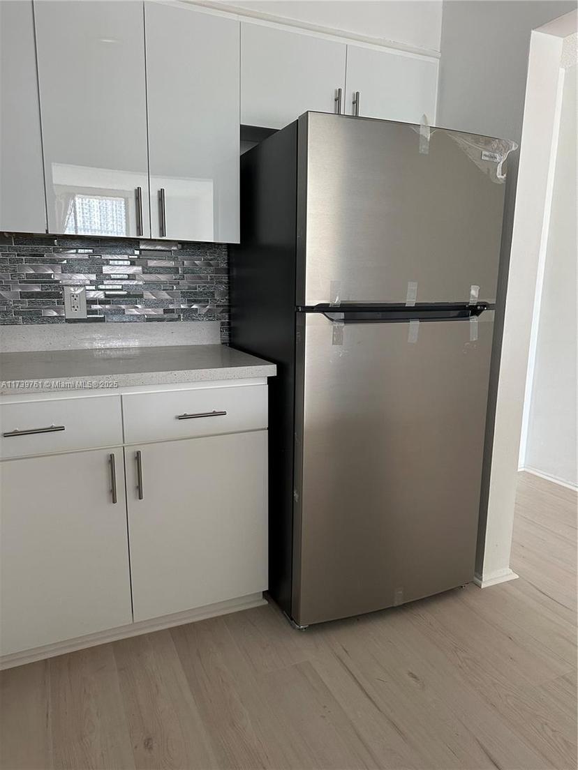 Picture of 16851 NE 23Rd Ave # B604, North Miami Beach FL 33160