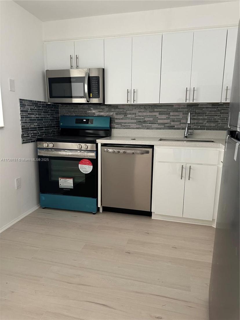 Picture of 16851 NE 23Rd Ave # B604, North Miami Beach FL 33160