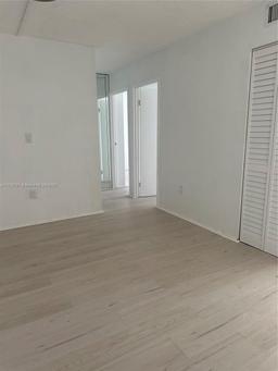 Picture of 16851 NE 23Rd Ave # B604, North Miami Beach, FL 33160