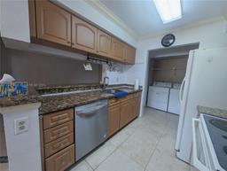 Picture of 9777 Westview Dr # 1112, Coral Springs, FL 33076