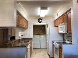 Picture of 9777 Westview Dr # 1112, Coral Springs, FL 33076