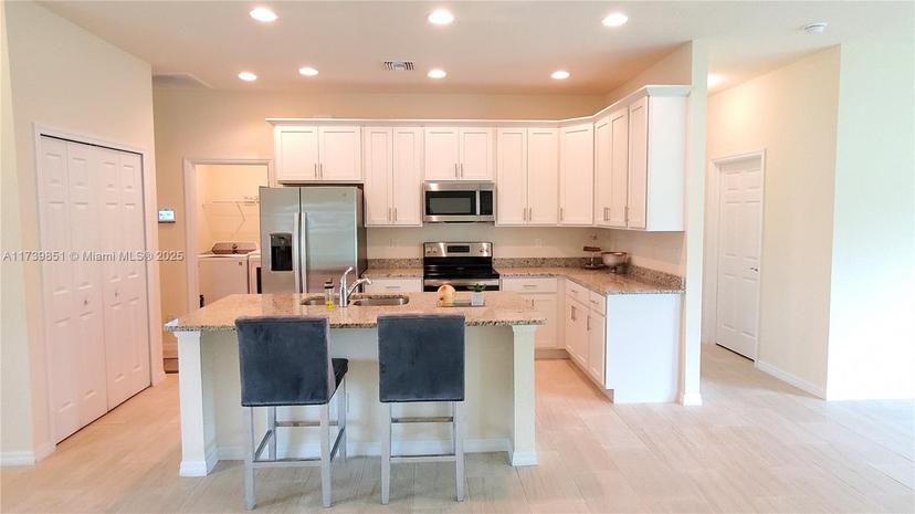 Picture of 6040 Kumquat Cir, La Belle FL 33935