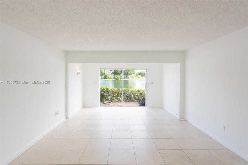 Picture of 873 NE 195Th St # 107, Miami FL 33179